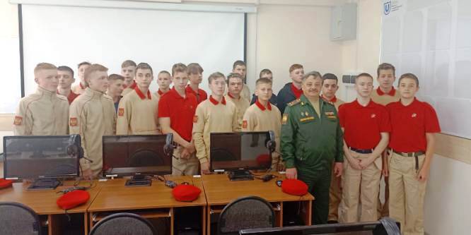 В военном учебном центре начались занятия для юнармейцев учебно-методического центра «Авангард»